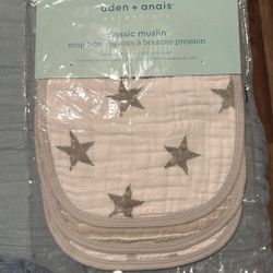  Classic Muslin Snap Bibs