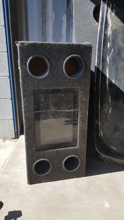 Speaker box for 12" speakers