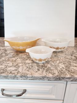 3 Pyrex Cinderella Butterfly Gold Nesting Mixing Bowls