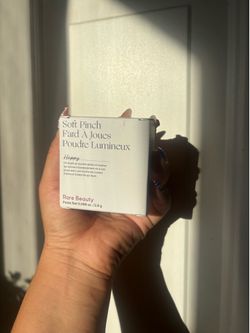 Rare beauty, soft pinch luminous powder blush