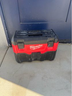 M18 Milwuakee wet/dry vacuum 2gal (Tool only)