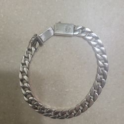 Sterling Silver Men's Bracelet.  Weight is 50.8 Grams 