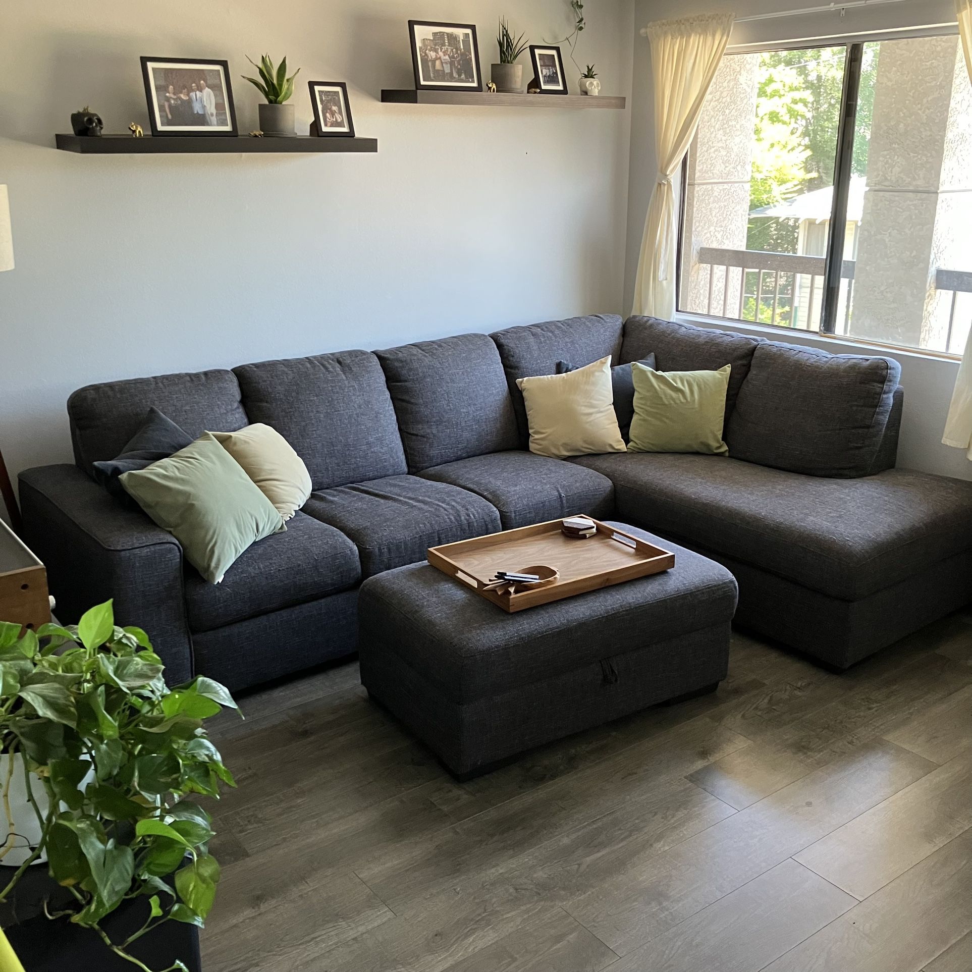 Dark Grey L Sectional Couch Sofa w/ Ottoman for Sale in Los Angeles, CA