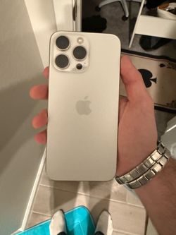 iPhone 15 pro max 512gb Unlocked