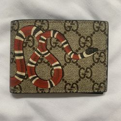 Gucci Kingsnake Print GG Supreme Wallet