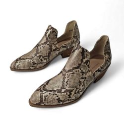 CL by CHINESE LAUNDRY Bootie Size 6
Shoes