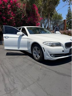 BMW 528 I sedan