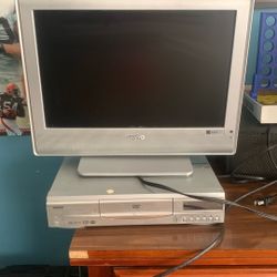 Sanyo Tv With DVD Player 