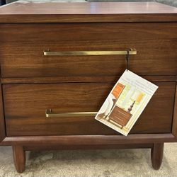 Marina Del Rey Nightstand With 2 Drawers