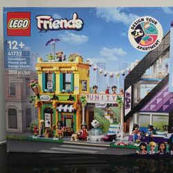 LEGO Friends "Downtown Flower and Design Stores" 41732