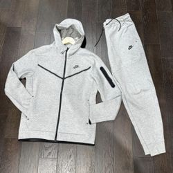 Nike Tech Fleece Windrunner Set