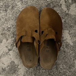 Birkenstocks clogs 