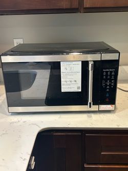 Hamilton Beach Black and Stainless Steel Microwave