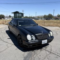 2002 Mercedes-Benz E320