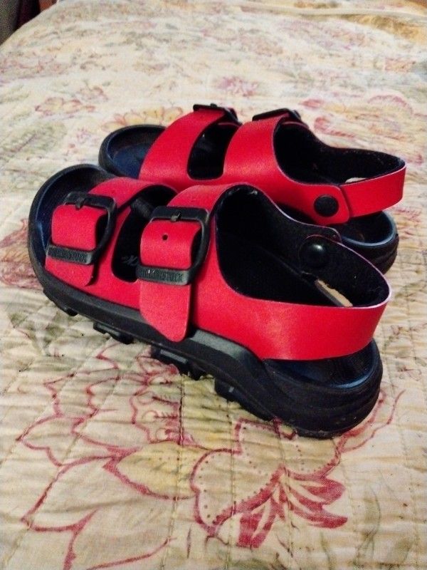 Kids Birkenstocks Size 27 US size 9-9.5 Sandals