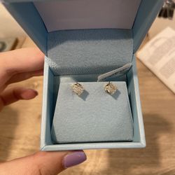 NWT Genuine Natural Yellow Diamond Studs 2.01 TCW