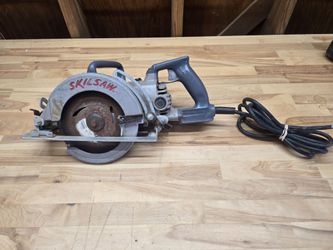 Skilsaw Corded Saw (For Parts Or Repair)