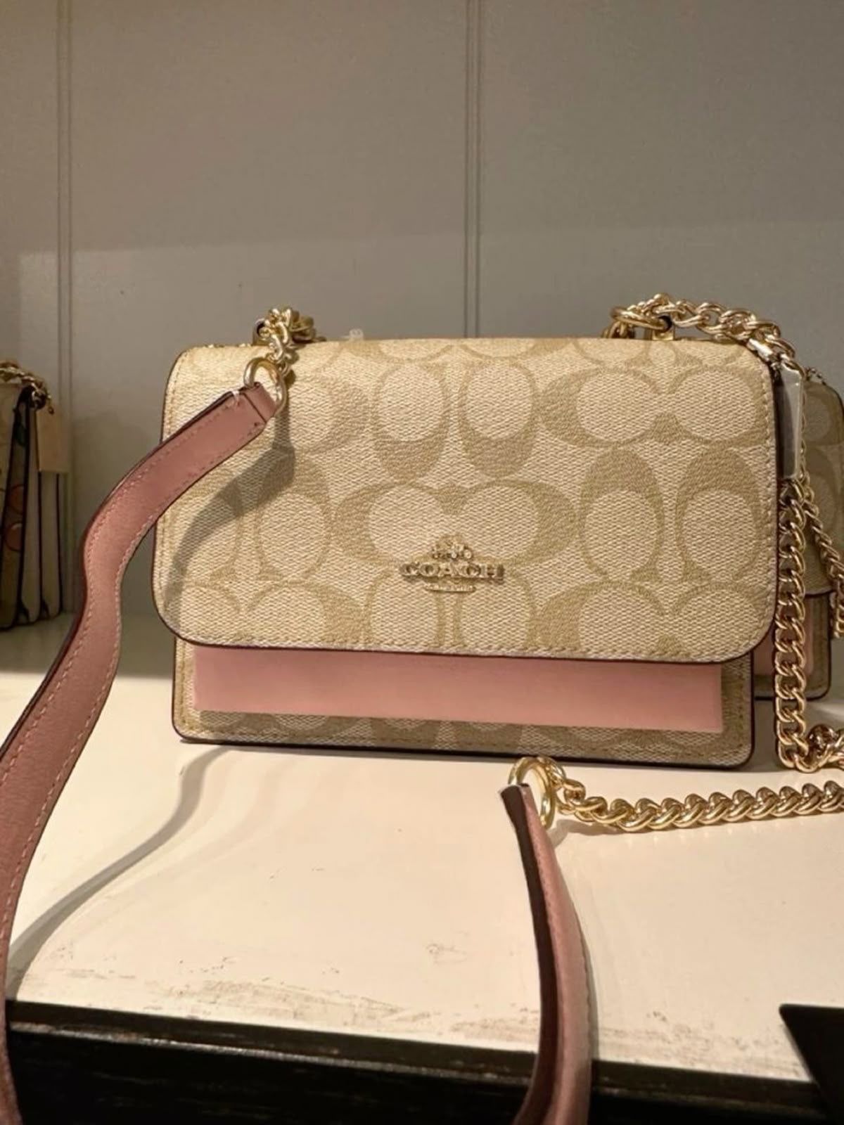 Coach Bag , Brand New Good Condition
