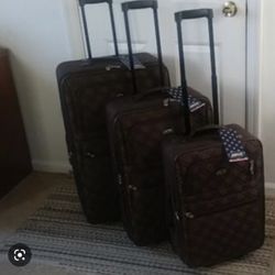 Louis Vuitton Luggage Sets for sale