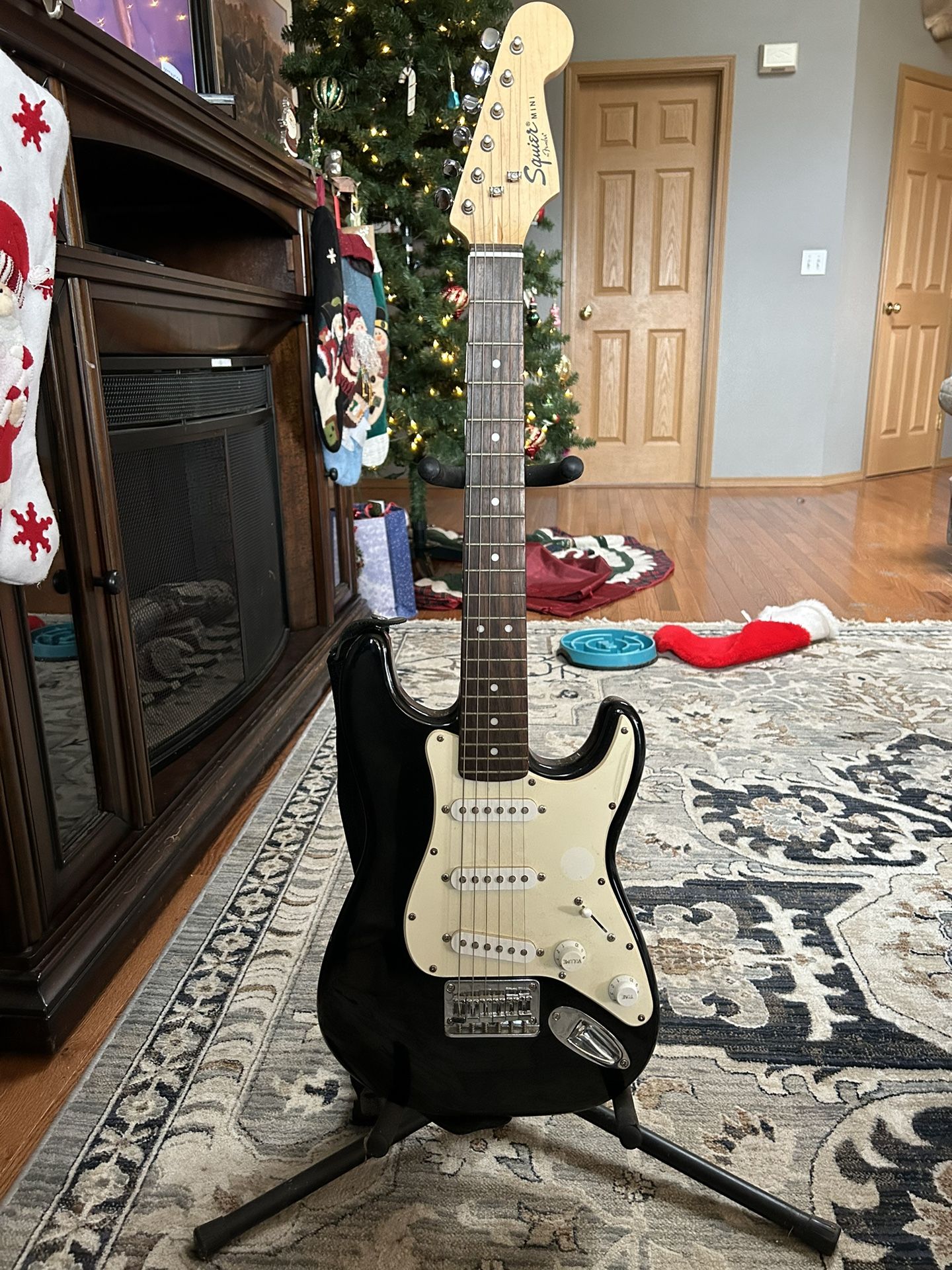 Fender Squire Mini With Travel Bag And Stand