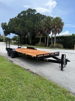 Worldwide 7 × 20 Equipment Trailer 14k