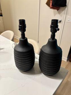 2 lamps