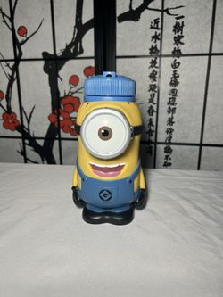  DisneyParks Universal Studios Despicable Me Minion Dave  Souvenir 32oz Sippy Cup Water Bottle : Baby