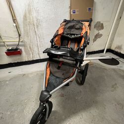 BOB Revolution Jogging Stroller