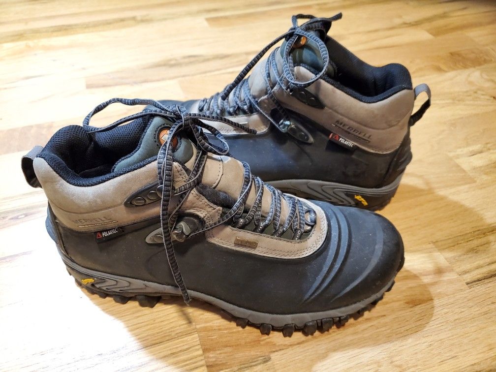 Merrell Continuum hiking boots - Vibram and Polartec - size 10