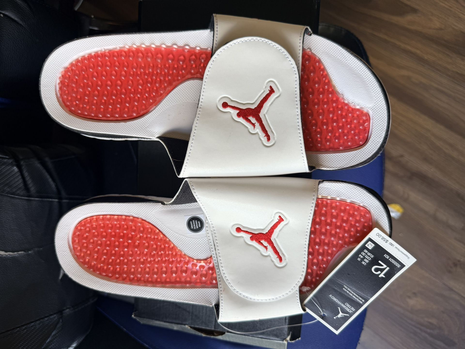 Jordan hydro 5 red new in box Buy Air Jordan Hydro 5 Slide  main image 4