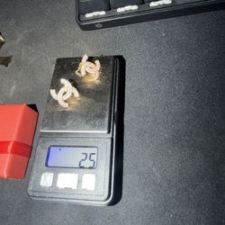 gold channel earring 