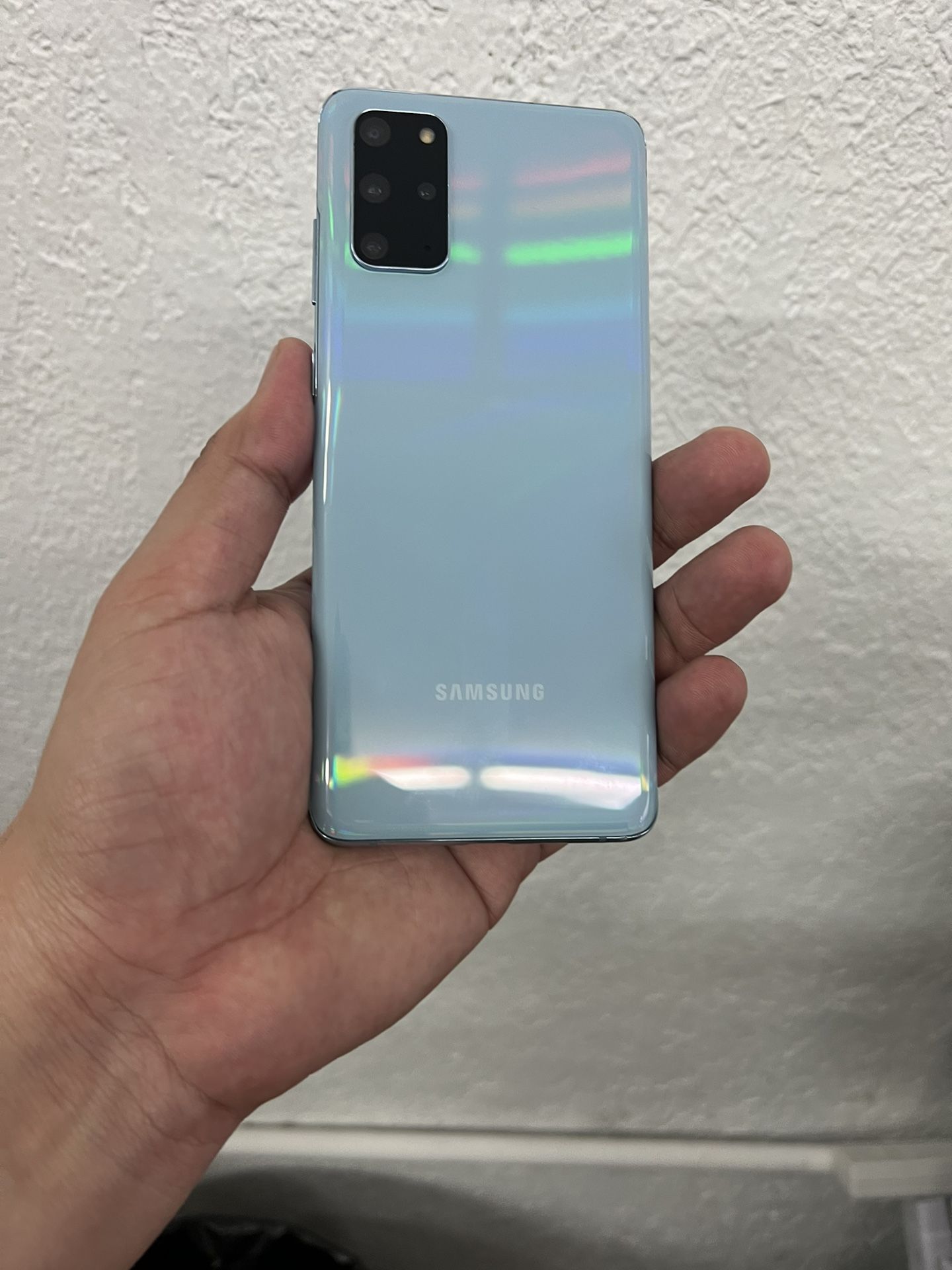 Samsung Galaxy S20 Plus 128GB Unlocked Excellent Condition (Price Is Firm)