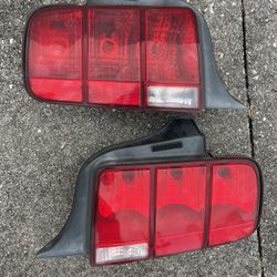 2005-2009 OEM Mustang Headlights And Tail Lights