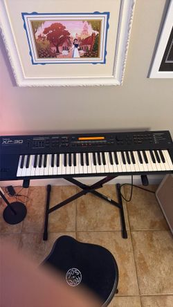 Roland XP-30 64 voice expandable synthesizer