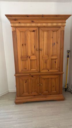Armoire