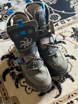 Destiny 2 Witch Queen Size 11 Men’s Palladium Crossover Boots