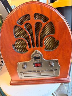 Crosley Radio - Cathedral Radio Cd Player
