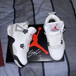 Jordan 4 white cement size 7
