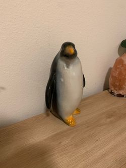 Penguin Decor