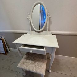Vanity For Kids 