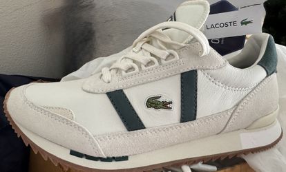 Lacoste Sneakers