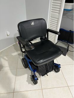 Electric Wheelchair/ Powerchair