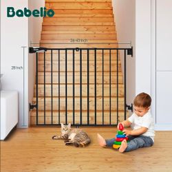 Black Babelio gate, 26-43" W, 28" H