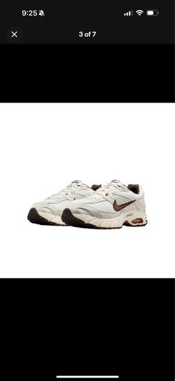 Nike air max moto 2k