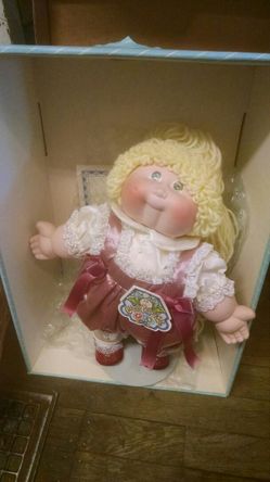 Vintage porcelain cabbage patch doll