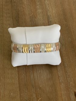 Gold bracelet