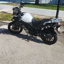 Suzuki Vstrom 
