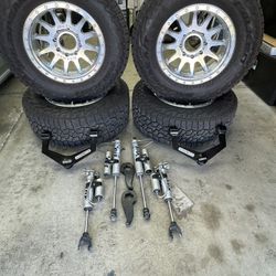 Cognito Leveling Kit / Wheels & Tires 