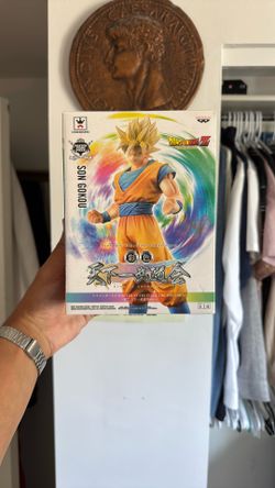 Son Goku Statue