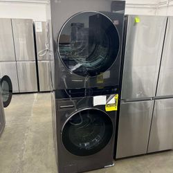 LG 5.0 cu.ft. Washer 7.8 cu.ft. Dual Inverter Heat Pump Ventless Dryer Electric Laundry Center